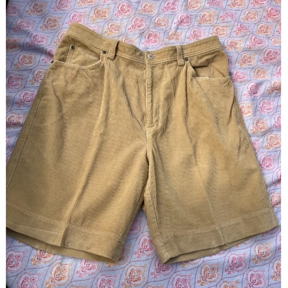 SOLD Men’s Mustard Tan/Khaki Silk Shorts - Picture 2 of 12